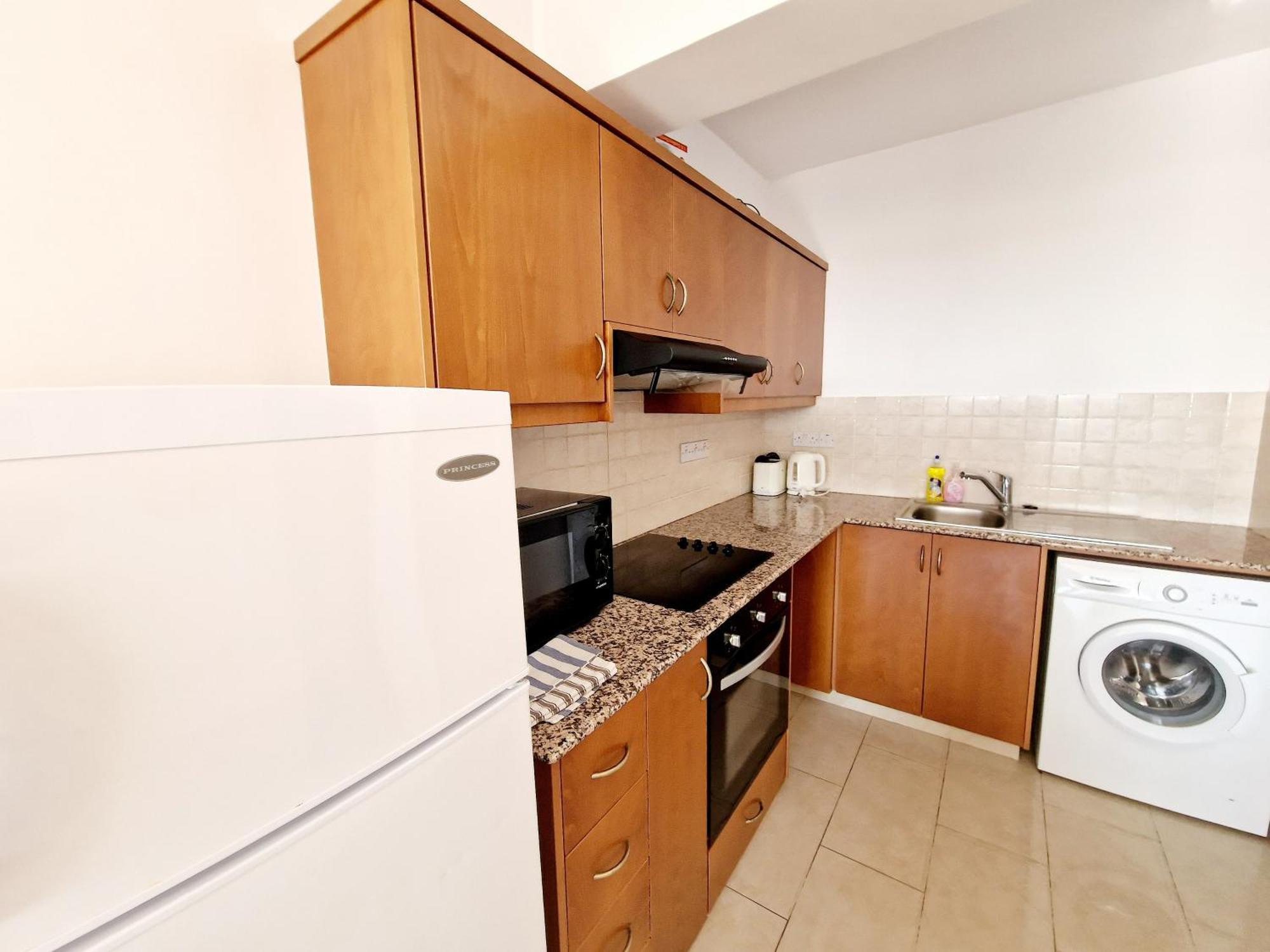 Top floor 2 bedroom apartment E101, 3 pools, sea view, FREE WIFI Peyia Buitenkant foto